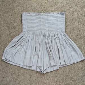 KOCH Elegant High Waist Women's Shorts in Light Gray